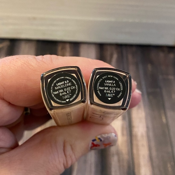 NARS RADIANT CREAMY CONCEALER - Picture 2 of 3